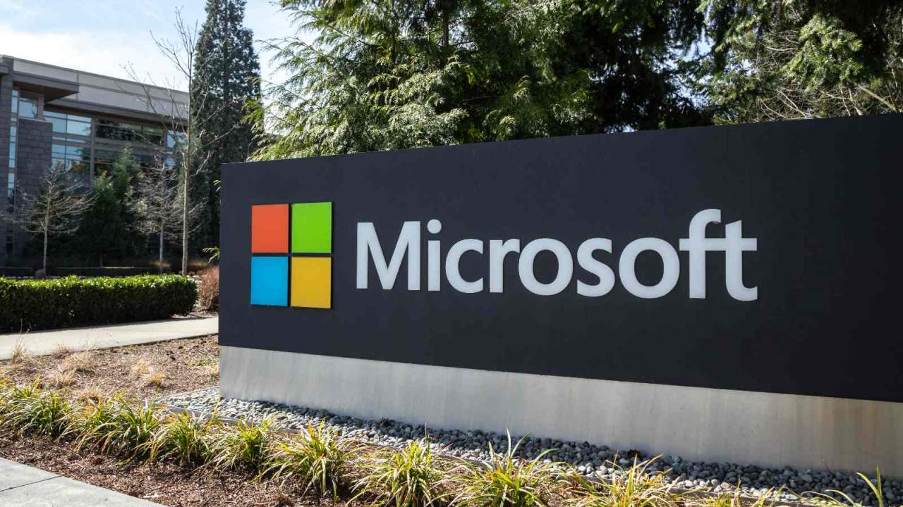 Microsoft 365 monthly price hike pushes customers to annual plans